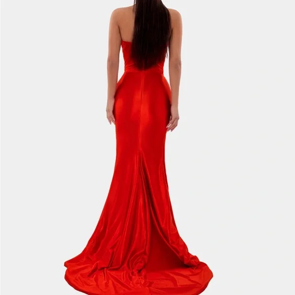 Albina Dyla Strapless Red Satin Evening Gown with High Slit
